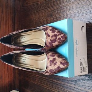 Payless size 11w Leopard print heels